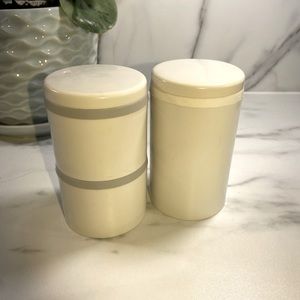 Tupperware stackable shaker